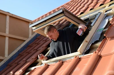 Pose de fenêtres de toit Velux à Pogny